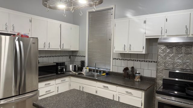 11824 S Stewart Avenue 1, Chicago, IL 60628