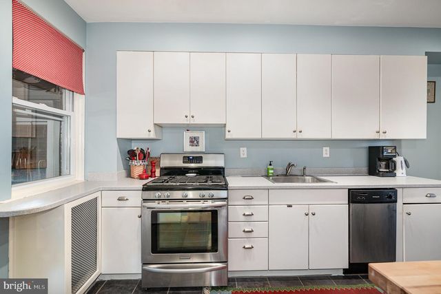 2811 HARVIEW AVE, Baltimore, MD 21234