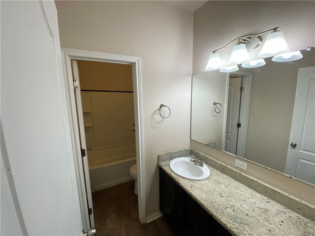 6013 Tapestry Dr, Corpus Christi, TX 78414