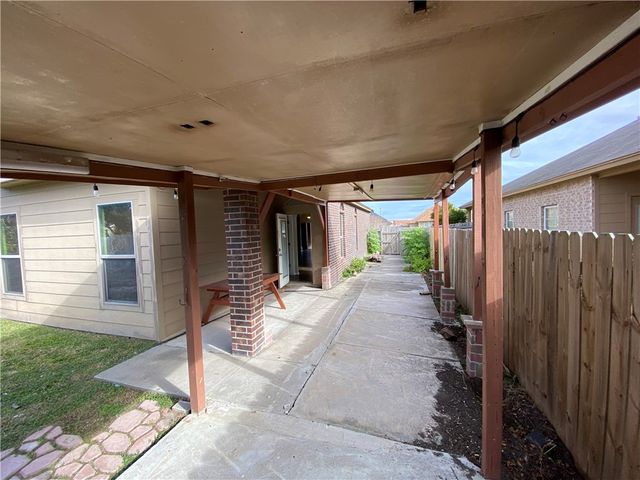 6013 Tapestry Dr, Corpus Christi, TX 78414