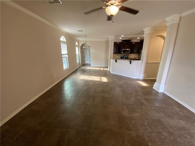 6013 Tapestry Dr, Corpus Christi, TX 78414