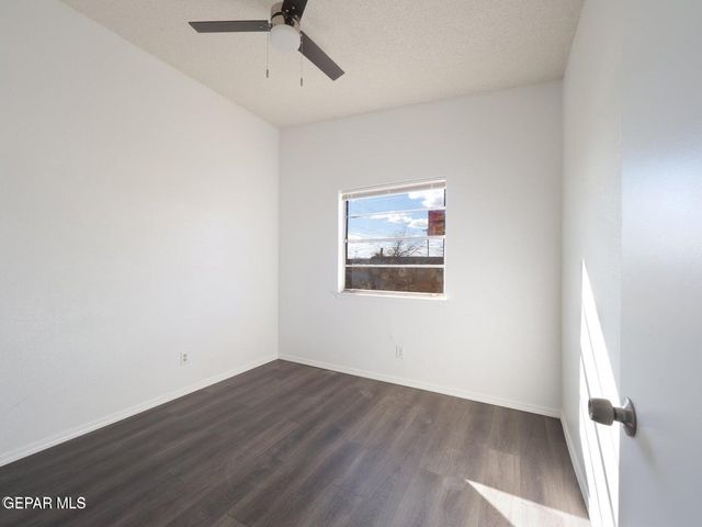 1901 Lake Omega Street C, El Paso, TX 79936