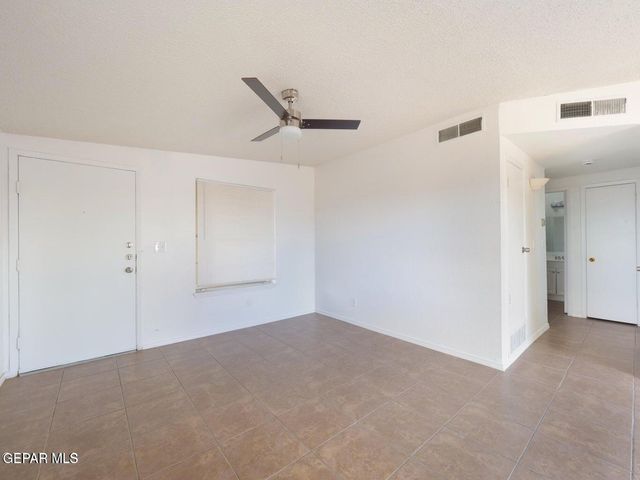 1901 Lake Omega Street C, El Paso, TX 79936