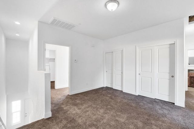 5454 W Fairmont Avenue, Fresno, CA 93722