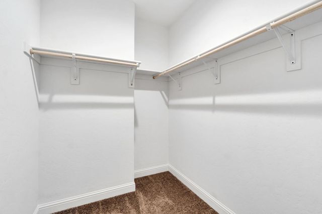 5454 W Fairmont Avenue, Fresno, CA 93722