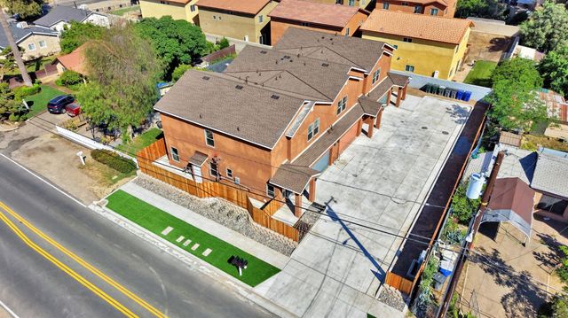 5454 W Fairmont Avenue, Fresno, CA 93722