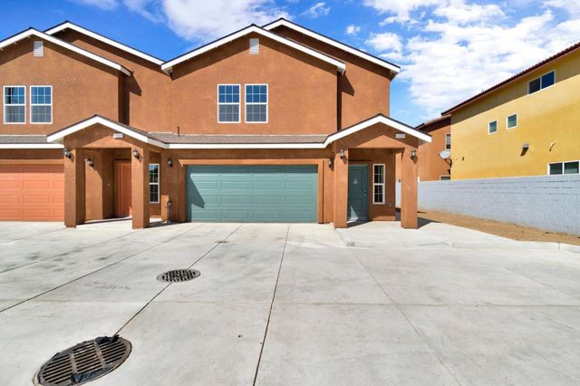 5454 W Fairmont Avenue, Fresno, CA 93722