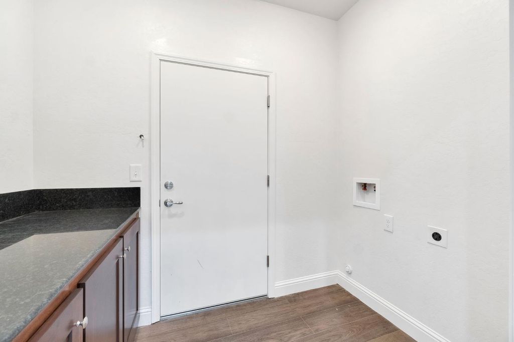 Image 18 of property listing at 5454 W Fairmont Avenue, Fresno, CA 93722