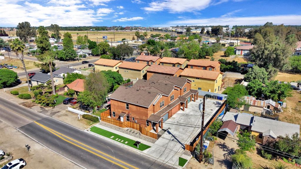 Image 38 of property listing at 5454 W Fairmont Avenue, Fresno, CA 93722