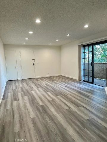 10220 De Soto Avenue 6, Chatsworth, CA 91311