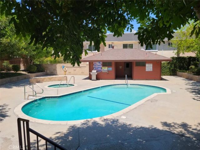 10220 De Soto Avenue 6, Chatsworth, CA 91311