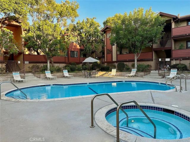 10220 De Soto Avenue 6, Chatsworth, CA 91311