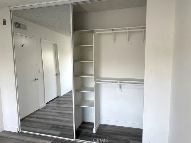 10220 De Soto Avenue 6, Chatsworth, CA 91311