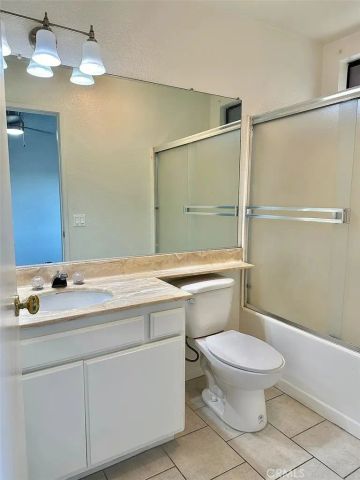 10220 De Soto Avenue 6, Chatsworth, CA 91311