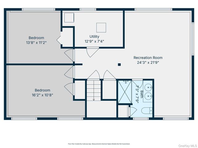 21 Amboy Road, Oakdale, NY 11769