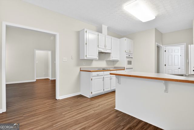 385 Autumn Glen Circle, Fayetteville, GA 30215