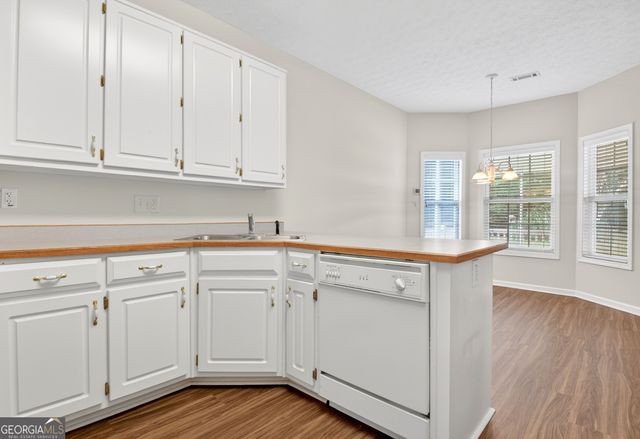 385 Autumn Glen Circle, Fayetteville, GA 30215