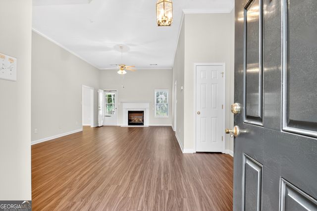 385 Autumn Glen Circle, Fayetteville, GA 30215