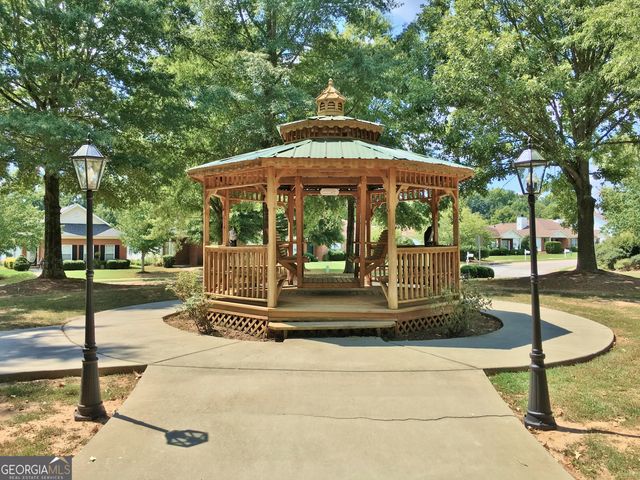 385 Autumn Glen Circle, Fayetteville, GA 30215