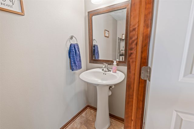 8601 Westown Parkway 24104, West Des Moines, IA 50266