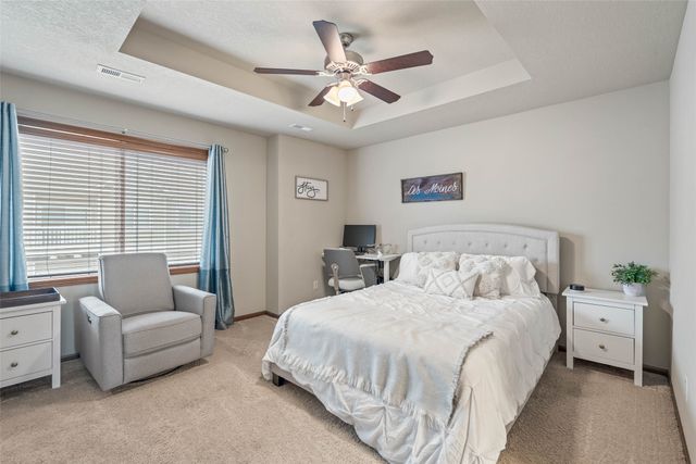 8601 Westown Parkway 24104, West Des Moines, IA 50266