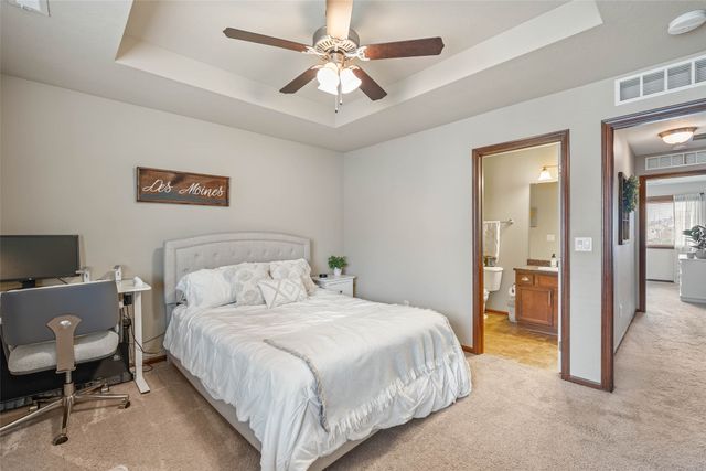 8601 Westown Parkway 24104, West Des Moines, IA 50266