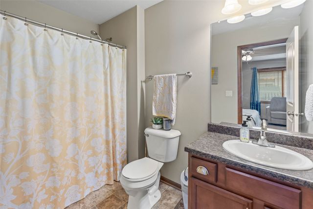 8601 Westown Parkway 24104, West Des Moines, IA 50266