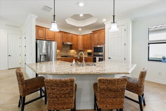 16717 BWANA PLACE, Bradenton, FL 34211
