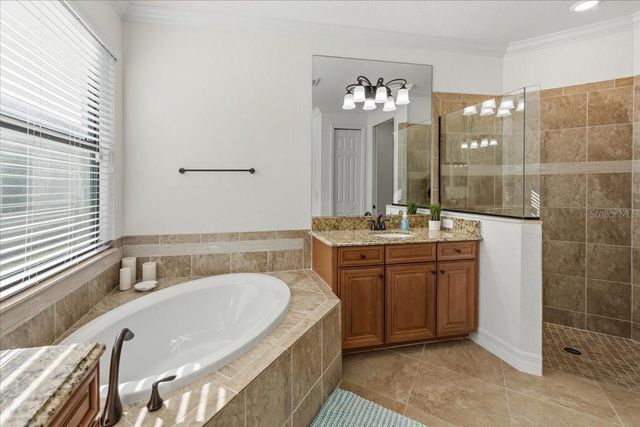 16717 BWANA PLACE, Bradenton, FL 34211