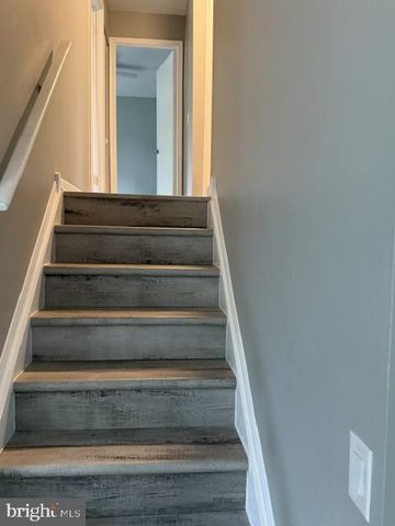 1038 BANNISTER CIR, Waldorf, MD 20602
