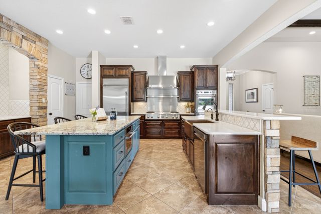 200 Golden Arrow Drive, Weatherford, TX 76087