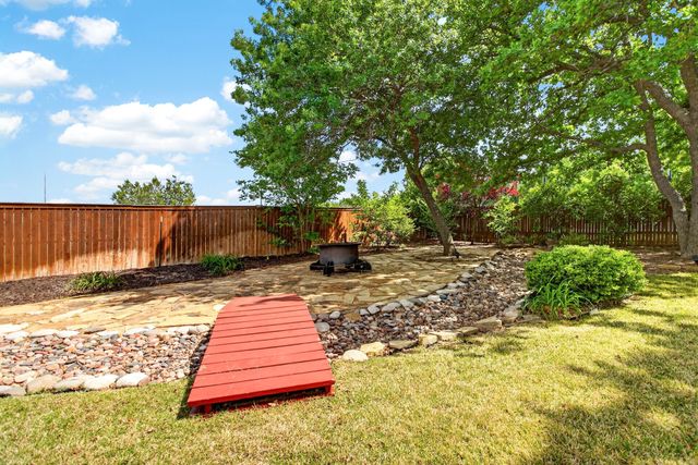 200 Golden Arrow Drive, Weatherford, TX 76087