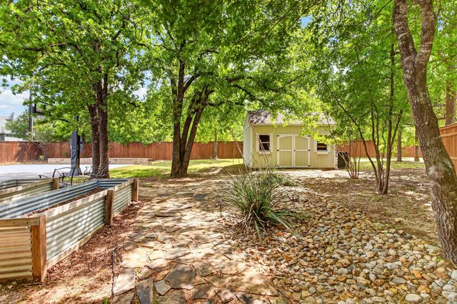 200 Golden Arrow Drive, Weatherford, TX 76087
