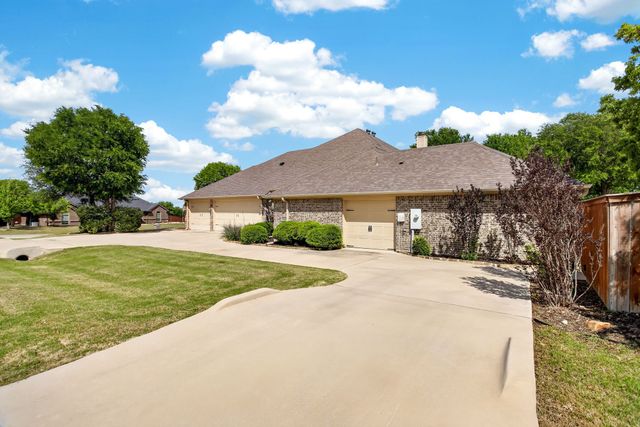 200 Golden Arrow Drive, Weatherford, TX 76087