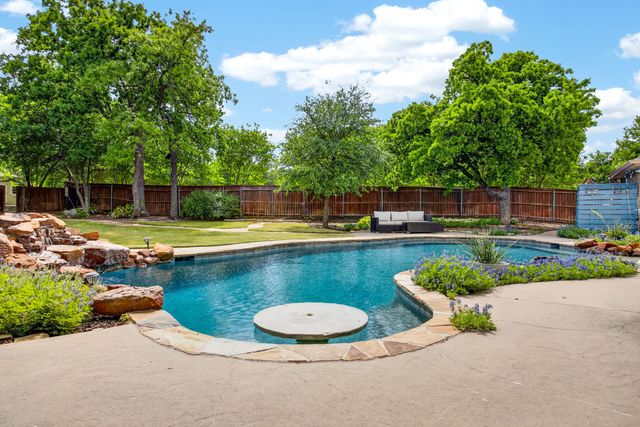200 Golden Arrow Drive, Weatherford, TX 76087