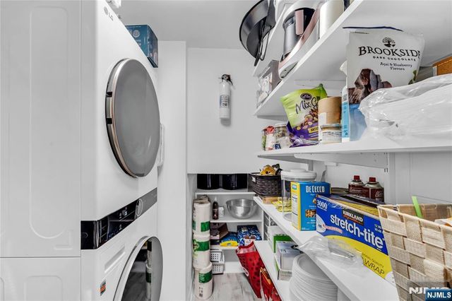 309 Hancock Court M309, Edgewater, NJ 07020