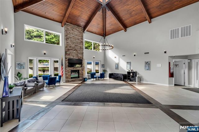 309 Hancock Court M309, Edgewater, NJ 07020