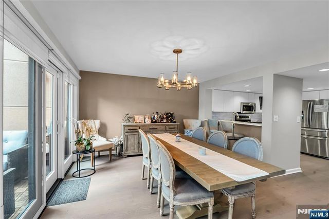 309 Hancock Court M309, Edgewater, NJ 07020