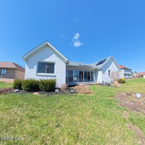 1013 S Lallendorf Road, Oregon, OH 43616