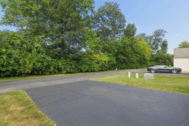2501 Snowtip Lane, Grove City, OH 43123