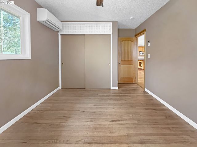 7350 Sw STEWART St, Portland, OR 97223