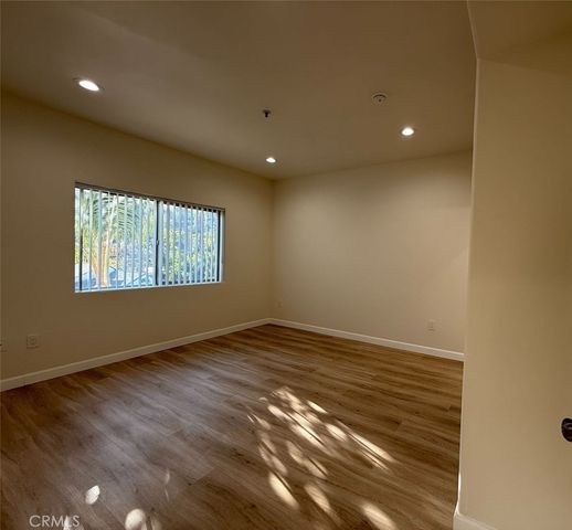 10849 Fruitland Drive 301, Studio City, CA 91604