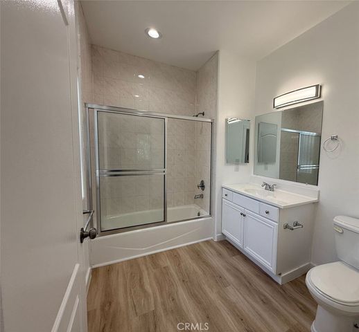 10849 Fruitland Drive 301, Studio City, CA 91604