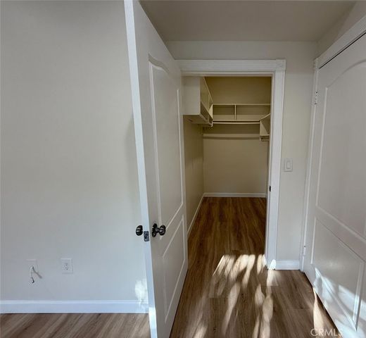 10849 Fruitland Drive 301, Studio City, CA 91604