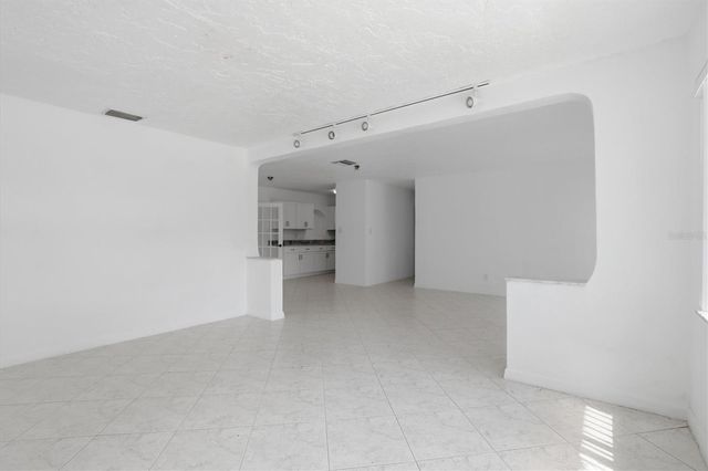 721 BAYSHORE DRIVE, Tarpon Springs, FL 34689
