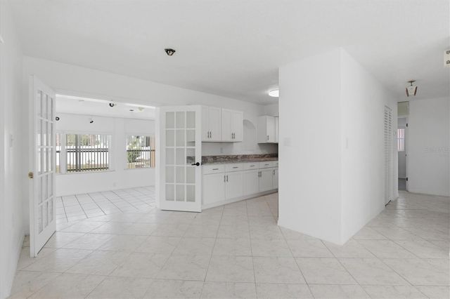 721 BAYSHORE DRIVE, Tarpon Springs, FL 34689