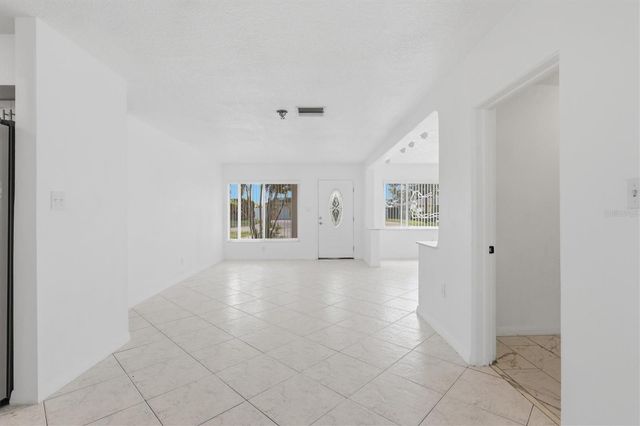 721 BAYSHORE DRIVE, Tarpon Springs, FL 34689