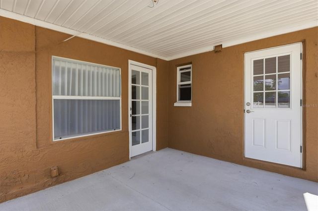 721 BAYSHORE DRIVE, Tarpon Springs, FL 34689
