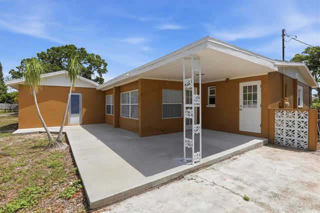 721 BAYSHORE DRIVE, Tarpon Springs, FL 34689