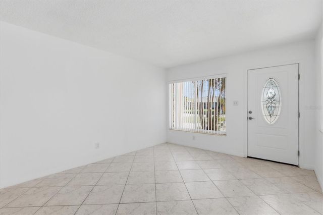 721 BAYSHORE DRIVE, Tarpon Springs, FL 34689